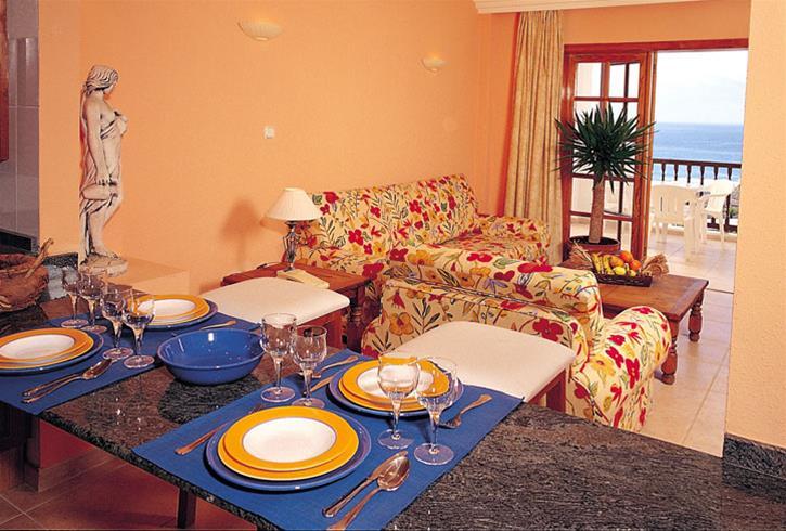Live Blue Sea Callao Garden Aparthotel 3*